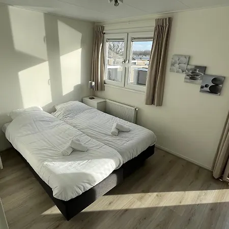 Villa At 4 5 Km From Rockanje *