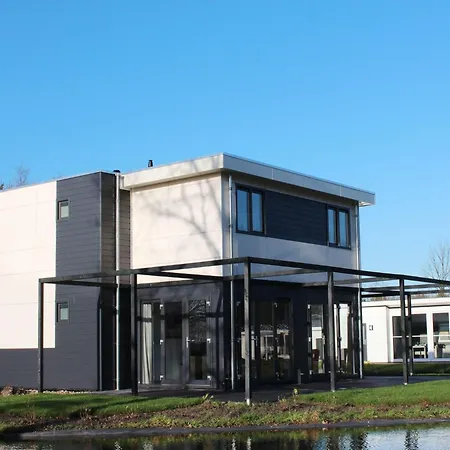 At 4 5 Km From Rockanje Villa Hellevoetsluis